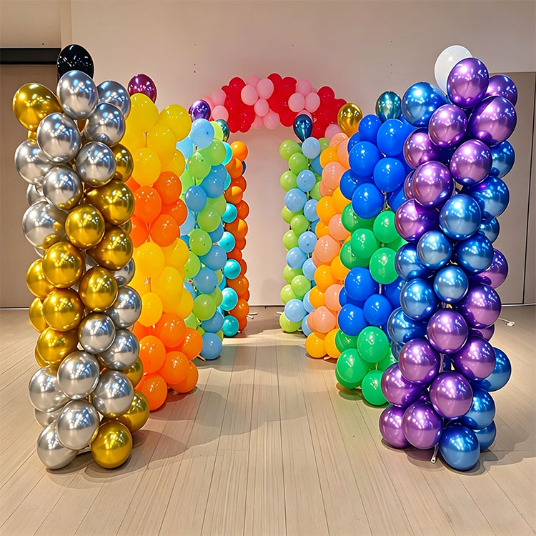 Öz-özünə şişirdilmiş balon stendi